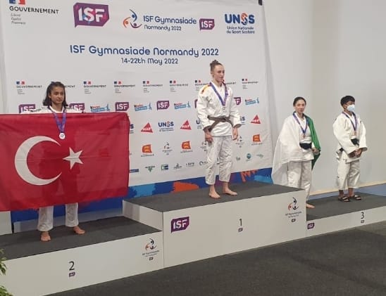 MARTA BEORLEGUI - ORO EN LA GIMNASIADA. NORMANDIA 17-05-22